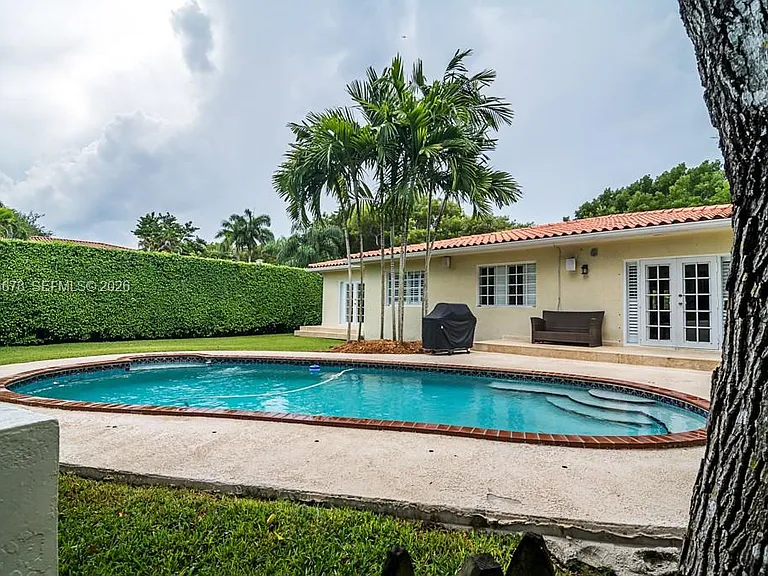 1237 Aduana Ave — Photo 41