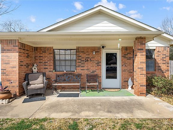 2nd image of 2405 Woodbend Dr