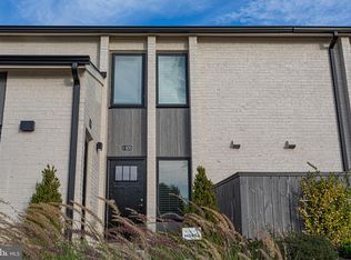 19500 Village Walk Dr UNIT 1-205, Montgomery Village, MD 20886