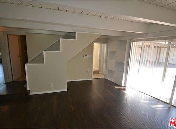 5th image of 1328 W 98th St