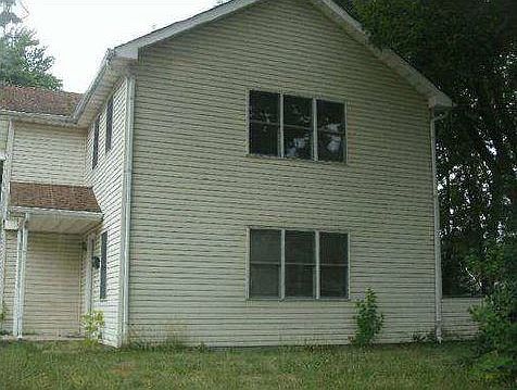 2nd image of 124 Rankin St