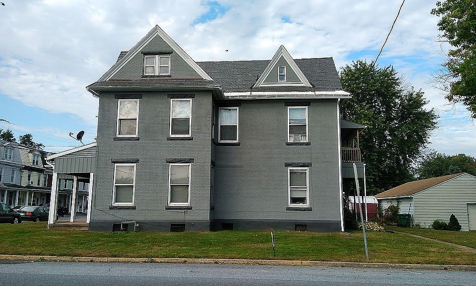 2nd image of 160 Lucknow Rd APT 1