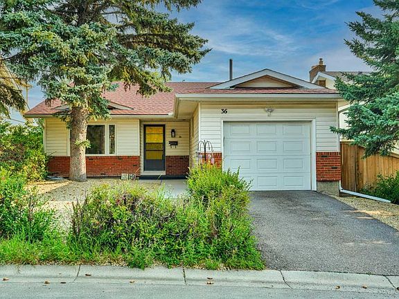 2nd image of 36 Coach Manor Rise SW