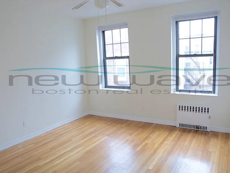 58 Queensberry St #21 — Photo 8