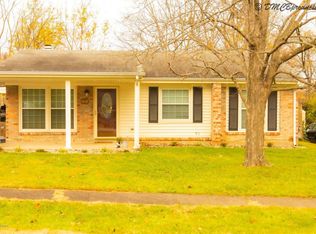 10015 Cardigan Dr, Jeffersontown, KY 40299