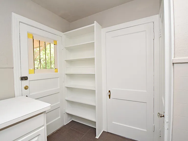 3701 Werner Ave — Photo 9
