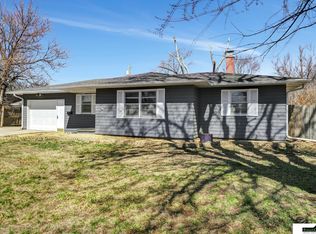 2212 Hillcrest St, Beatrice, NE 68310