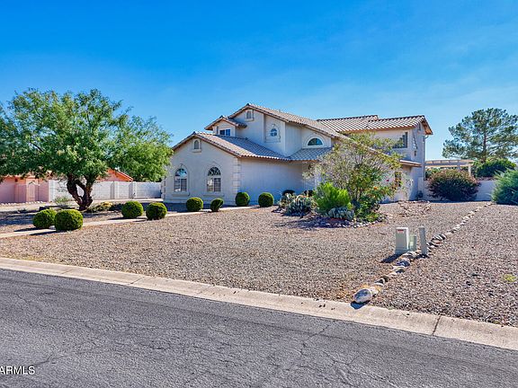 2nd image of 2539 Cherry Hills Drive