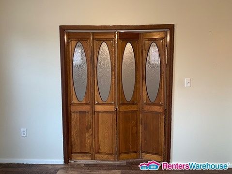 5th image of 4952 Hummelsheim Ave