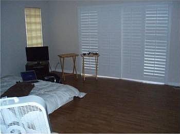 5th image of 6132 Willoughby Cir