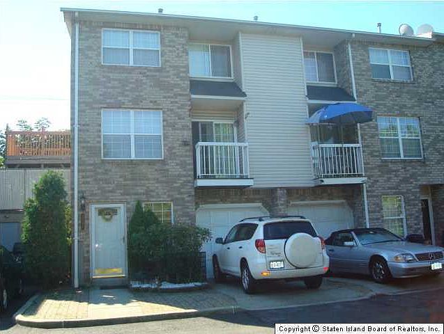 1st image of 359 Hylan Blvd #A