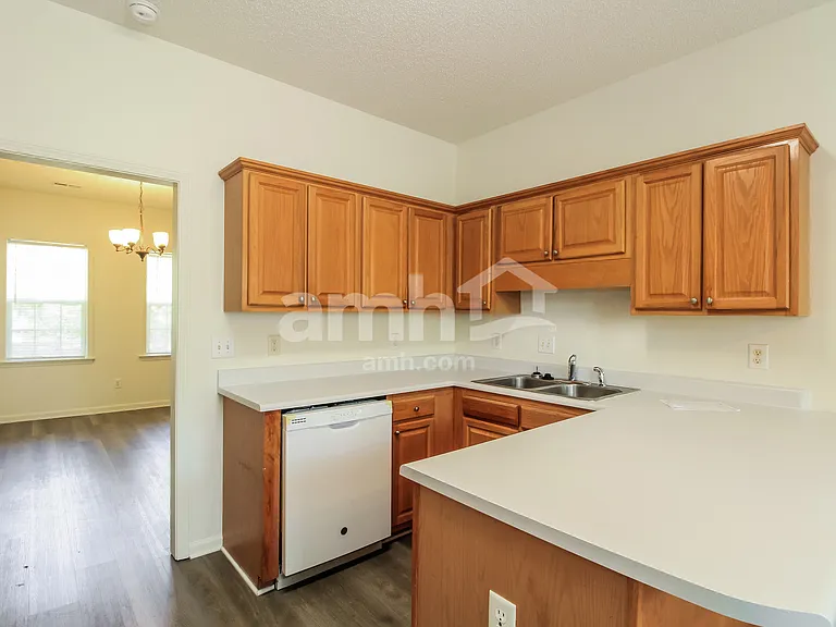 117 Delham Ct — Photo 4