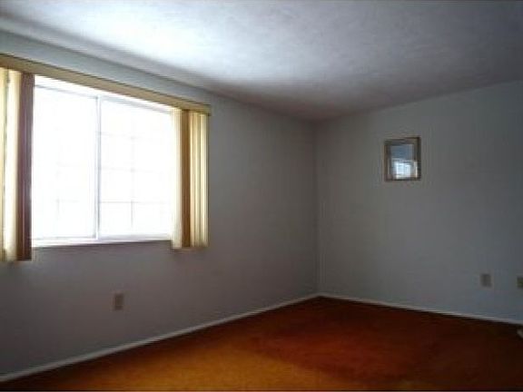 5th image of 101 E 1st Ave