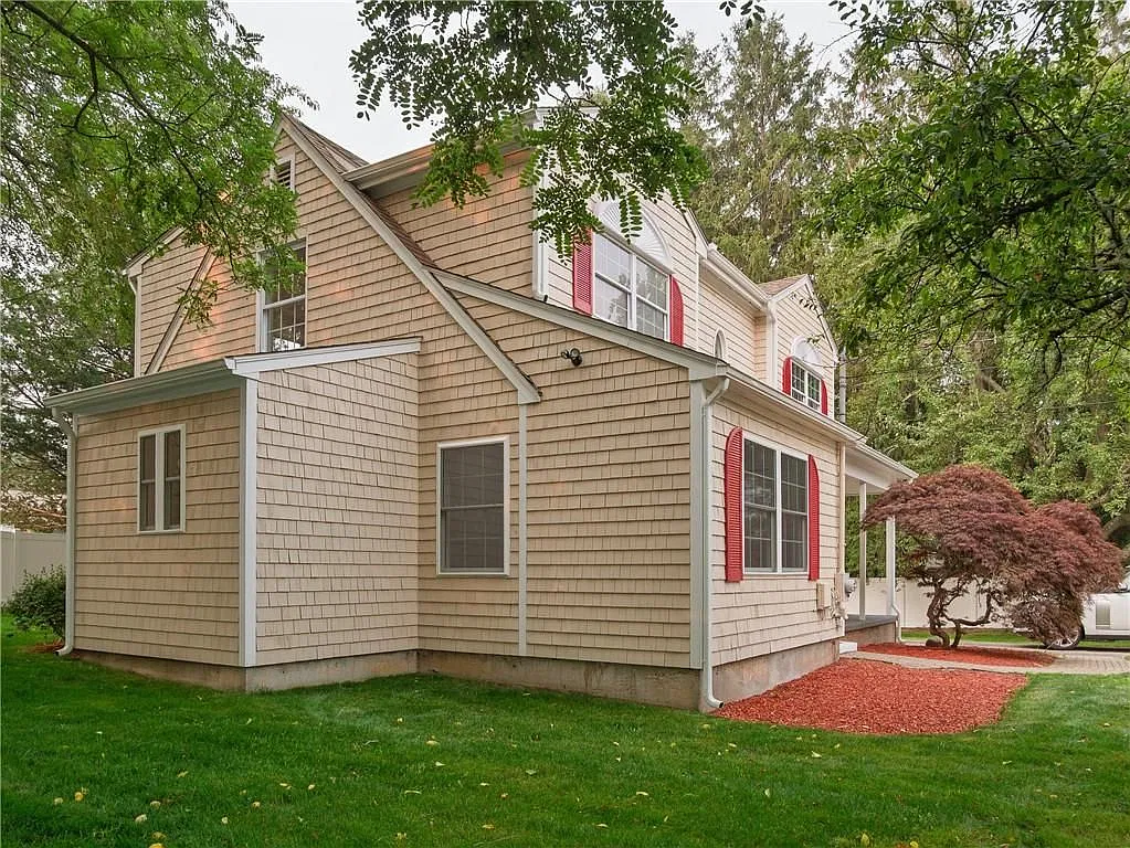 4 bed, 3.0 bath, 1881 sqft, $4,500 — Photo 2