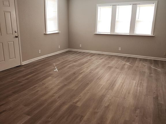 3rd image of 2022 S A St