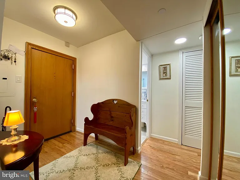 1301 N Ct #812 — Photo 19