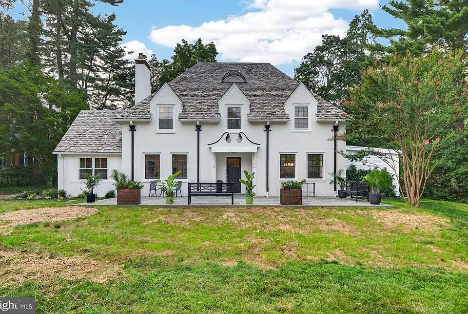 1013 Indian Creek Rd