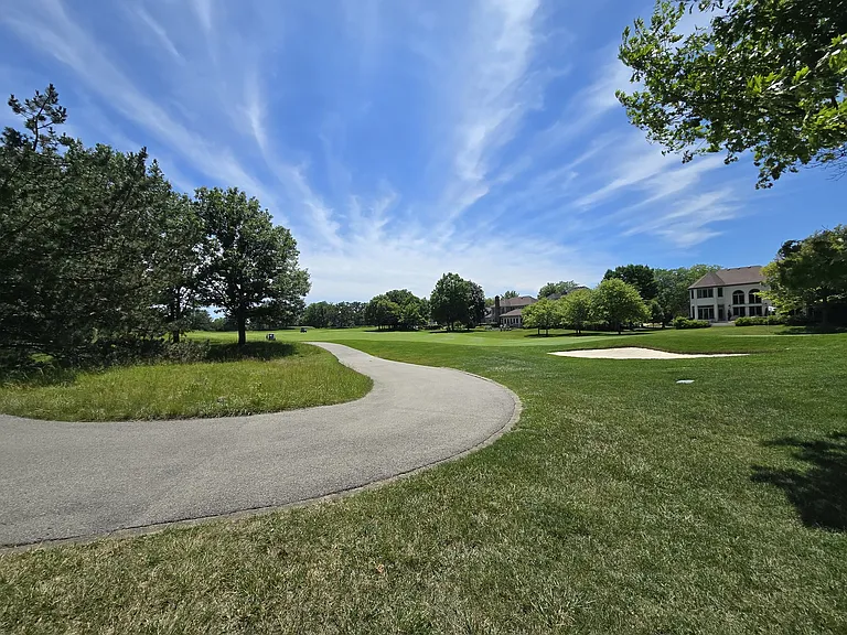 2286 Brookside Ln — Photo 38
