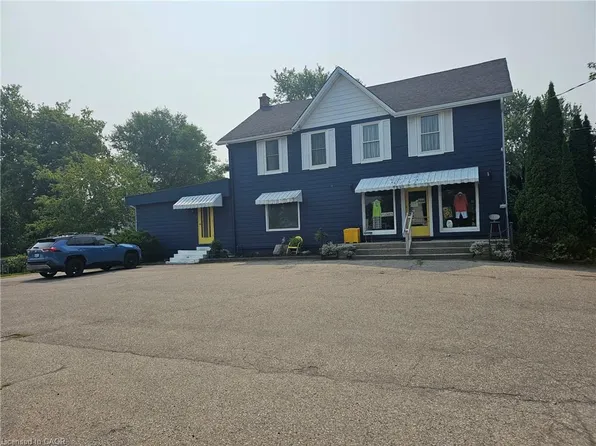2340 Wilson St W, Hamilton, ON L0R 1A0