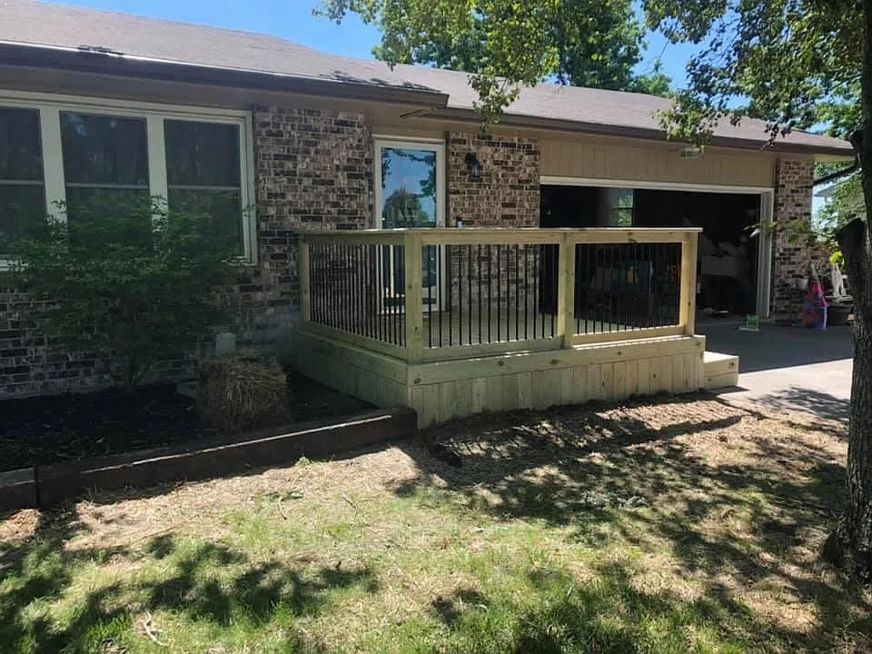 5 bed, 2088 sqft, $2,850 — Photo 2