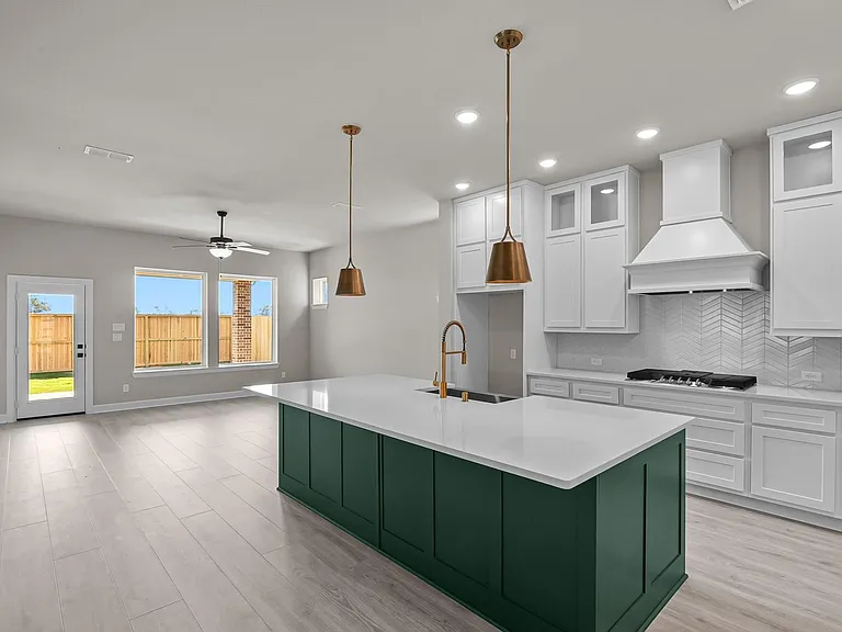 139 Amaranth Way — Photo 10