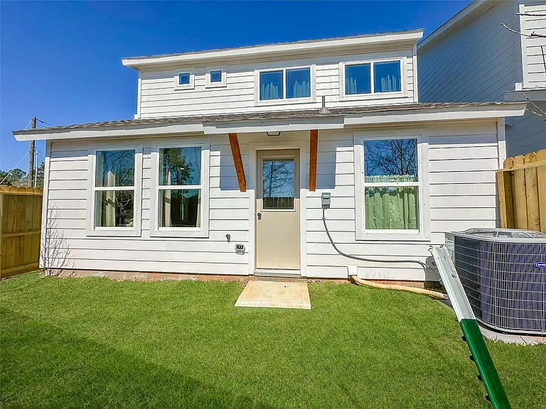 2710 Discovery Trails Ct — Photo 34