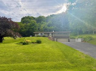 26160 Arnell Dr, Richland Center, WI 53581