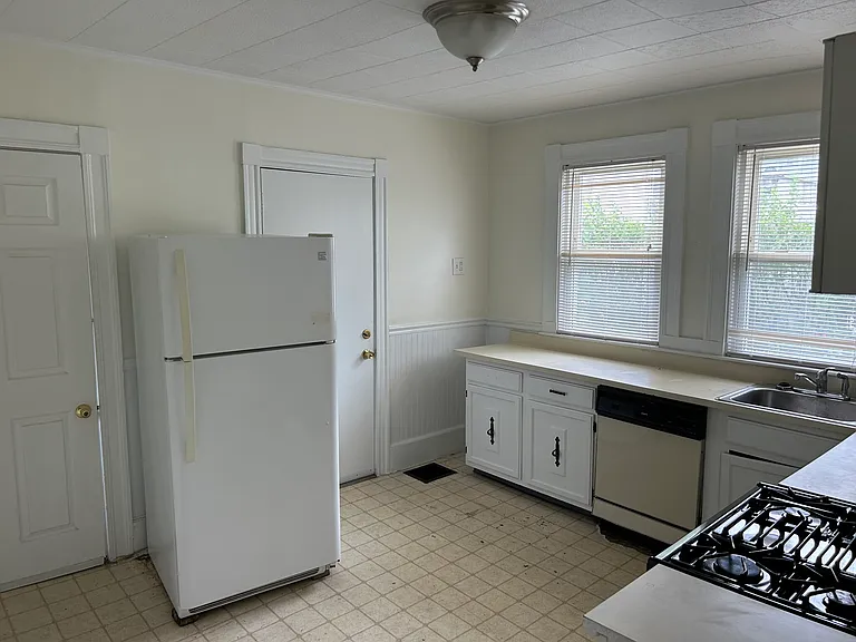 27R Albion St #1-1A — Photo 13