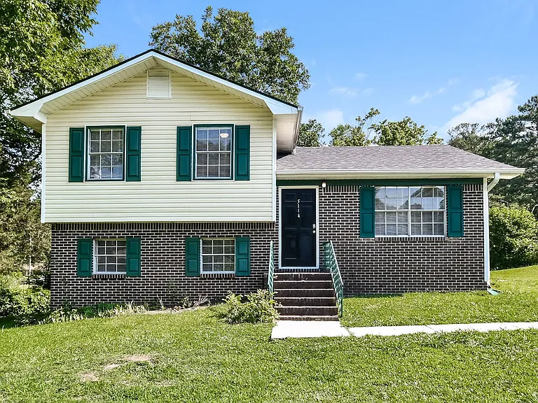 5114 Meadows Dr — Photo 1