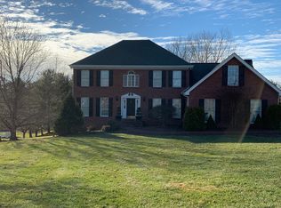 800 Wingedfoot Ct, Abingdon, VA 24211