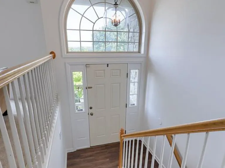 637 Royal View Dr — Photo 13
