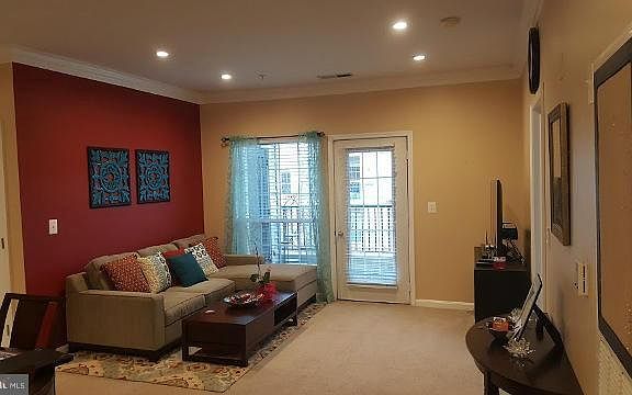 2nd image of 4870 Eisenhower Ave Unit 202