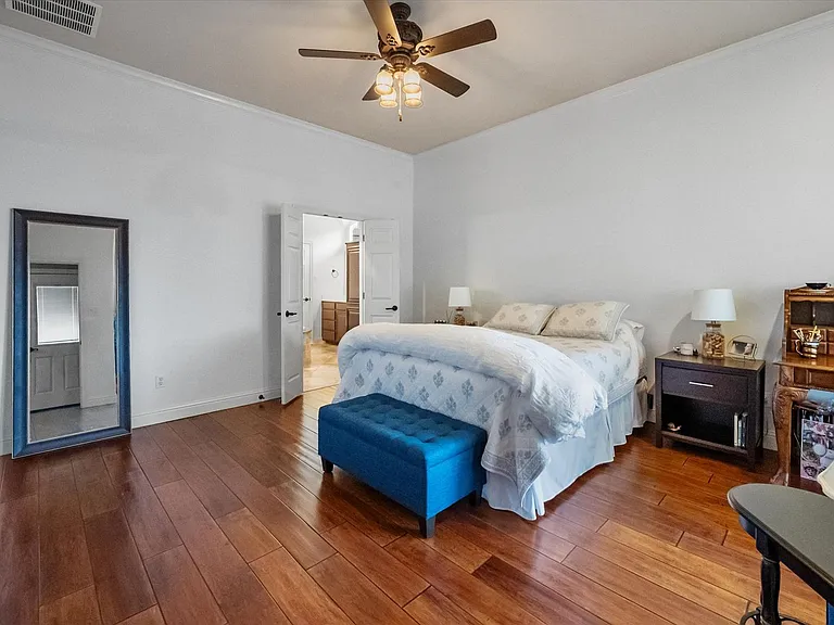 3 Savoy Ct — Photo 22