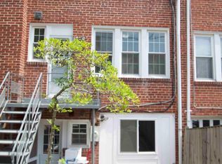 2226 39th Pl NW #B, Washington, DC 20007