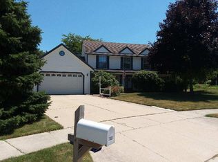 1103 Hazelwood Ct, West Bend, WI 53095