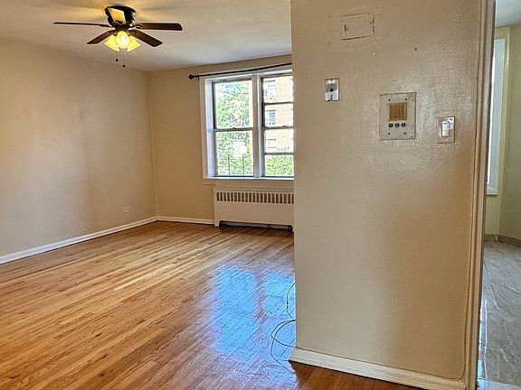 3rd image of 2255 Cruger Ave Floor 3