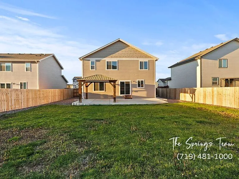 10957 Matta Dr — Photo 37