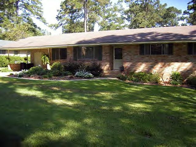 1st image of 106 Dianne Dr