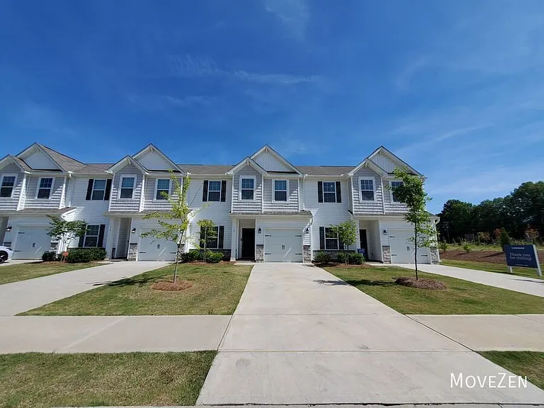 12 Fernhill Ln — Photo 39