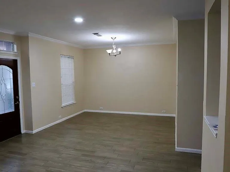 7407 Saxon Hill Ln — Photo 10