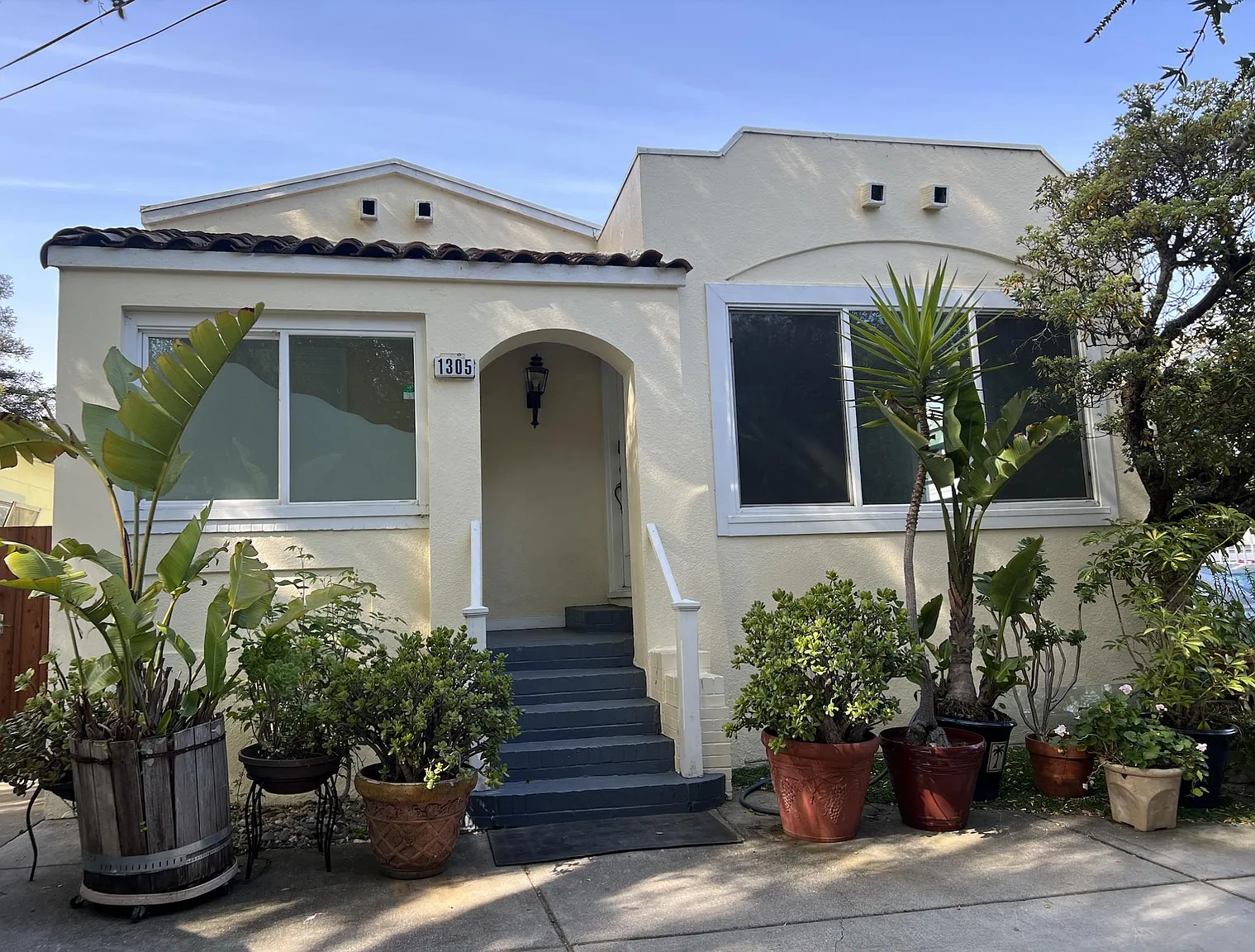 1305 California Dr photo 1