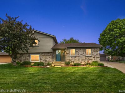 17858 Loranger St, Clinton Township, MI, 48038