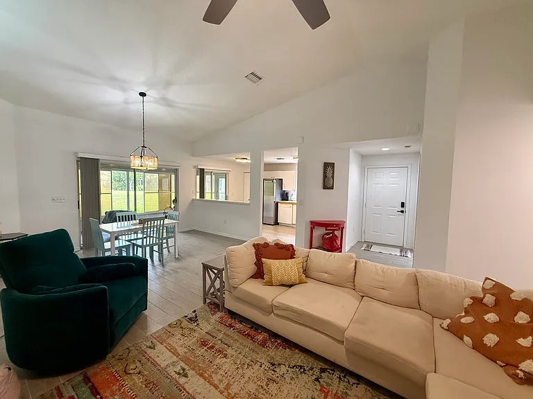1608 Fairway Oaks Dr — Photo 9