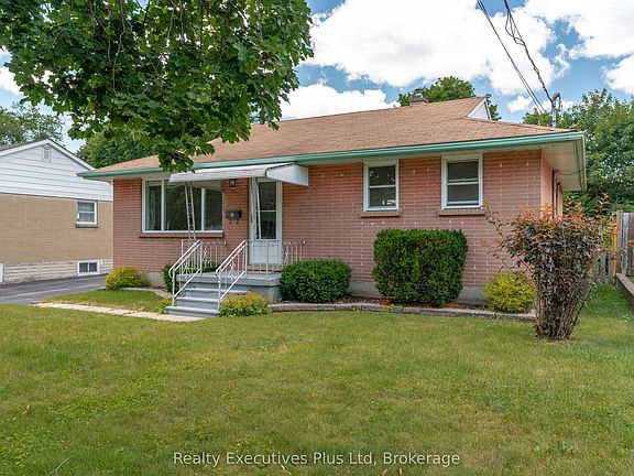 4th image of 82 Cassino Ave