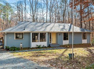 732 Carl Dr, Chapel Hill, NC 27516
