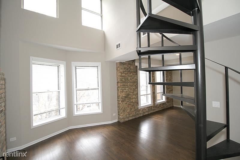 1st image of 3442 N Elaine Pl #Unt1rd