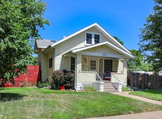 1422 9th St, Columbus, NE 68601