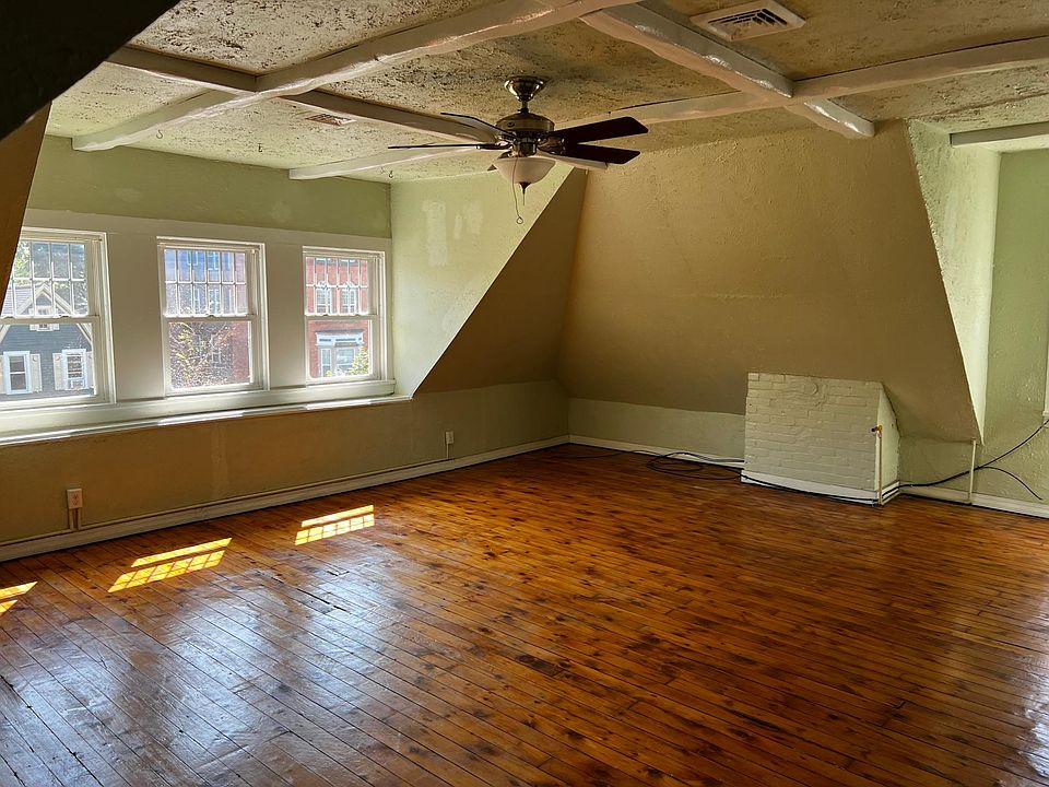 1st image of 323 Bryant St APT 3