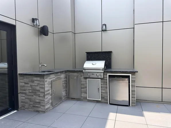 187 Culver Avenue image 17 of 22