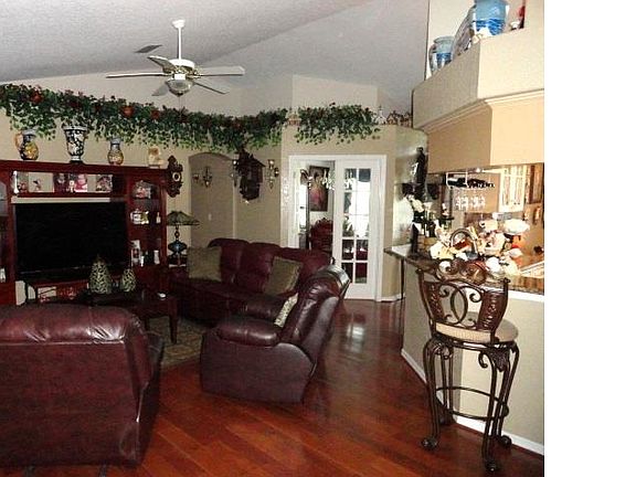 4th image of 3806 Gator Bay Ln